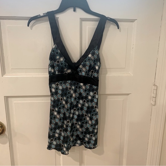 Women’s Y2K Maurice’s Babydoll Tie Back Satin Funky Pattern Tank Size Medium - Picture 1 of 9